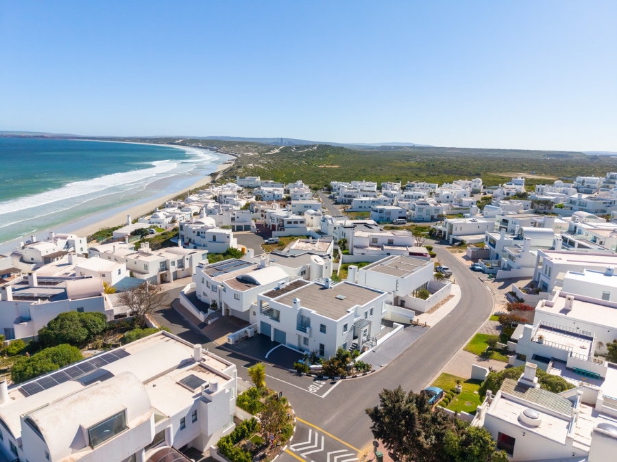 4 Bedroom Property for Sale in Paradise Beach Western Cape